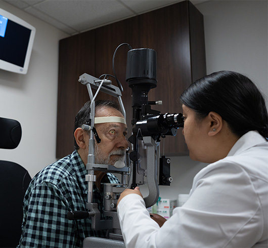 Man getting a specialized eye exam at Buffalo Ophthalmology